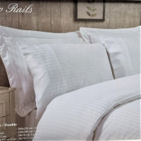 Lenjerie de pat din satin delux Maison D'or Chanell Rails White, 200*220 cm